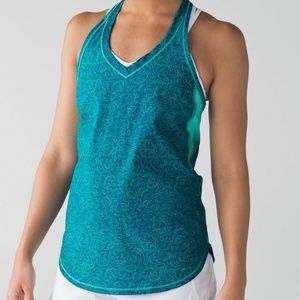 Rare Lululemon Fast Lane Singlet Sz 4 Manifesto